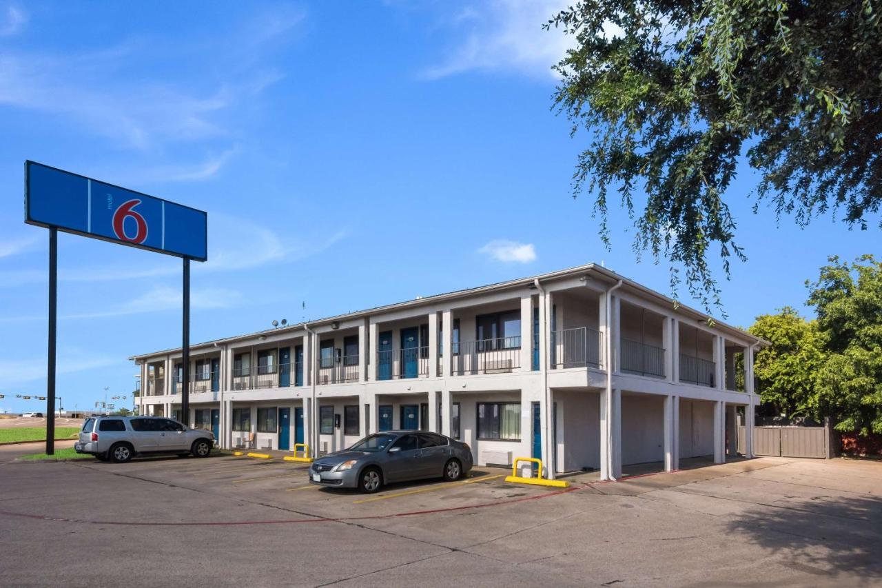 Motel 6 Irving - Loop 12 ภายนอก รูปภาพ