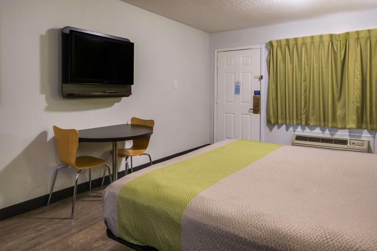 Motel 6 Irving - Loop 12 ภายนอก รูปภาพ