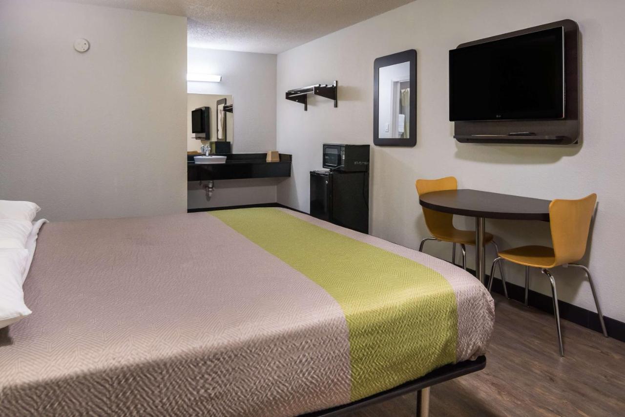 Motel 6 Irving - Loop 12 ภายนอก รูปภาพ