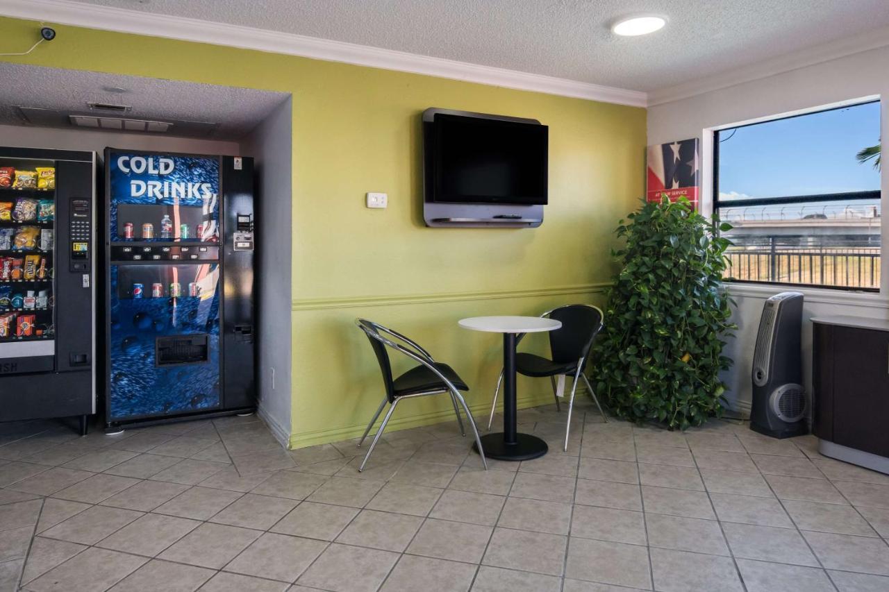 Motel 6 Irving - Loop 12 ภายนอก รูปภาพ